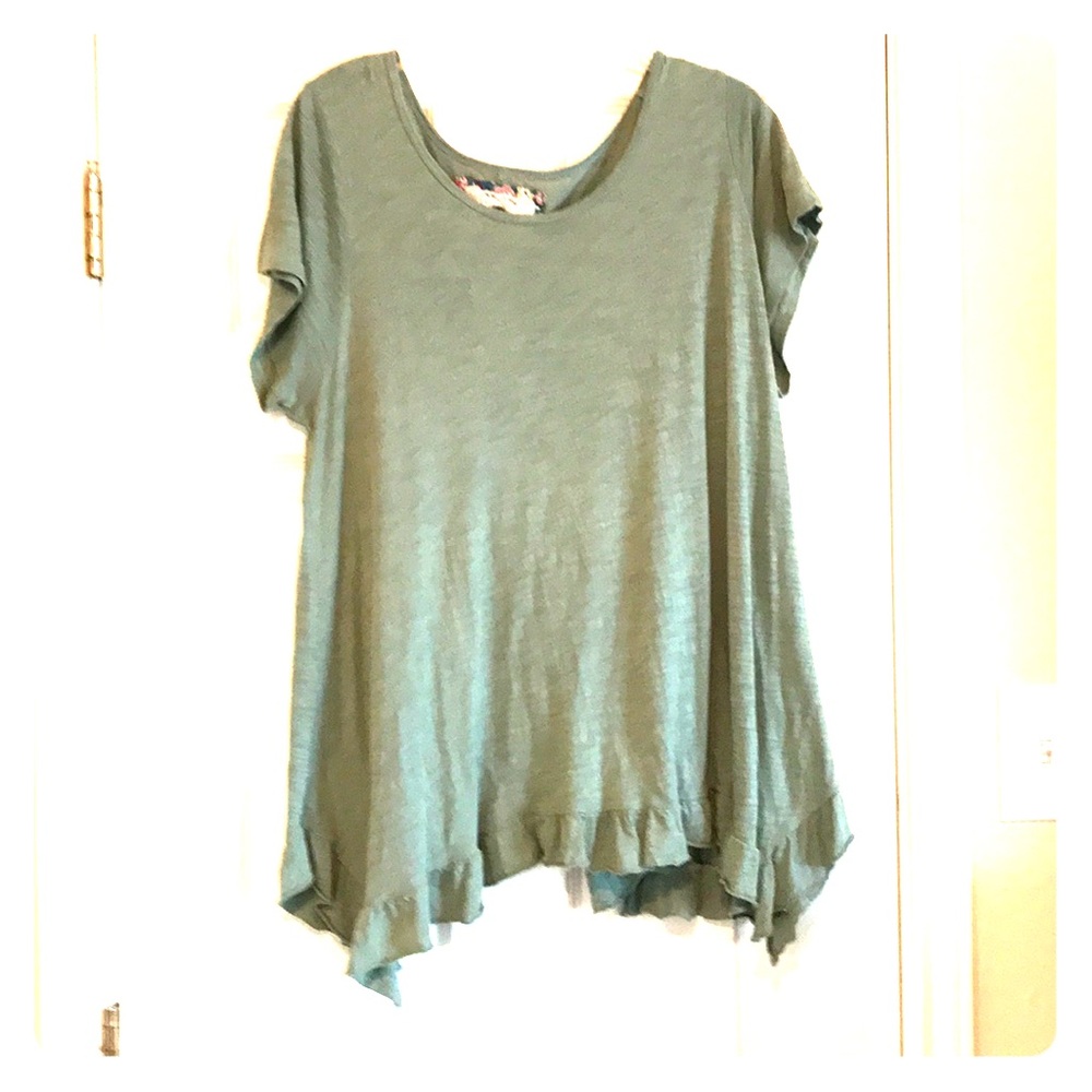 Ruffle tshirt